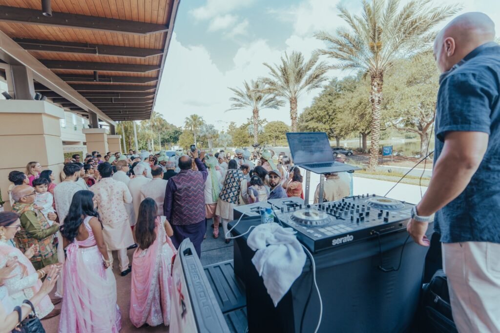 reception, palms